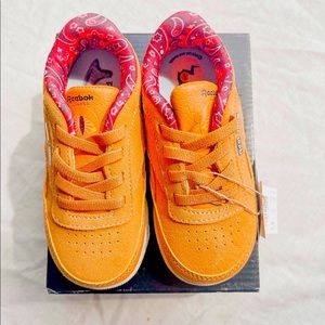 NIB JURASSIC PARK SNEAKER